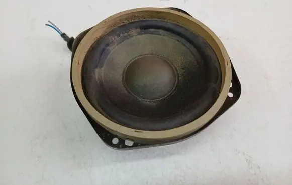 Subaru B9 Tribeca Front door speaker 