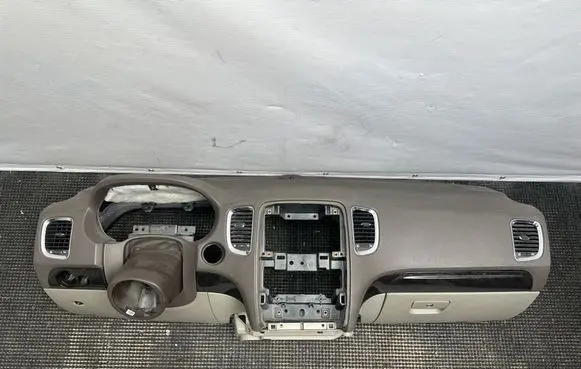 Dodge Durango III Dashboard P01475003GH 1181211