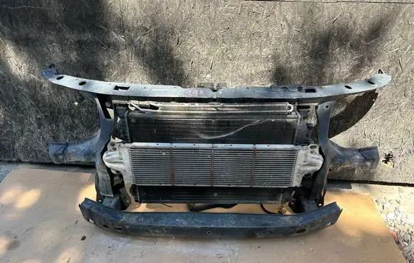 Volkswagen Transporter - Caravelle T5 Radiator support slam panel PAST519B
