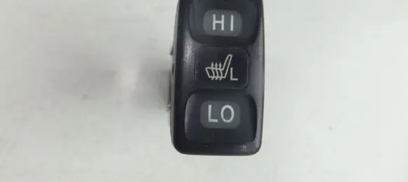 Toyota Land Cruiser (J100) Seat heating switch TOYOTA191331 191331