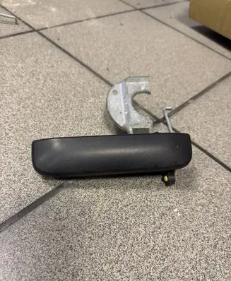 Nissan Navara D22 Front door exterior handle