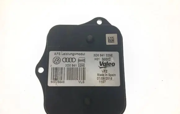 Volkswagen Golf VII Headlight ballast module Xenon 3D0941329E 90025568