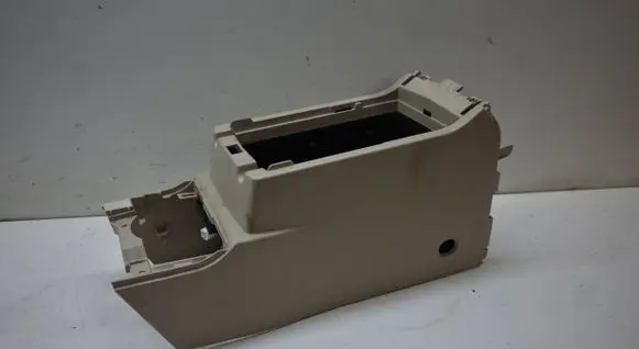 Subaru Outback (BS) Center console 
