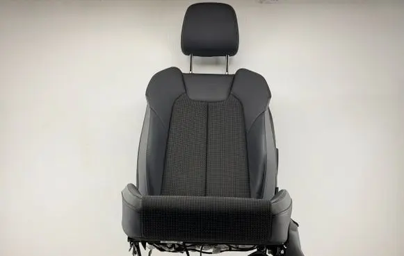 Audi A1 Front passenger seat
