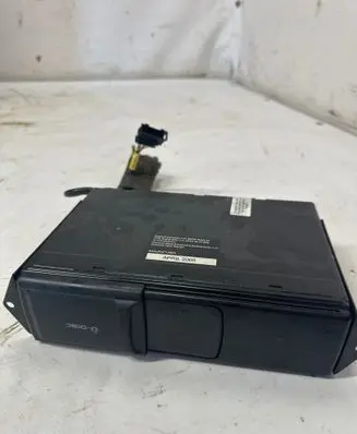 Volkswagen Touareg I CD/DVD changer 1J6035111