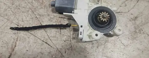 Front door window regulator motor