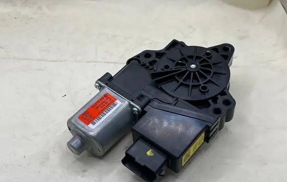 KIA Ceed Rear glass lock/latch C454 83460A2010