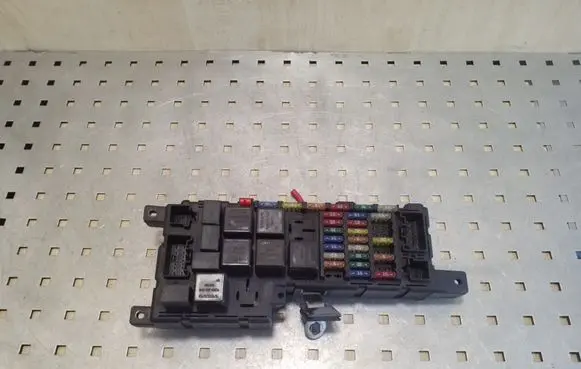 Volvo XC90 Fuse box set 8678449 518784202
