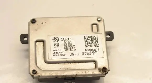 Audi A4 S4 B8 8K Headlight ballast module Xenon 4G0907697D 28357987 401140244
