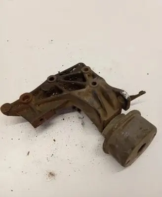 Volkswagen Transporter - Caravelle T4 Alternator belt tensioner 074199207M
