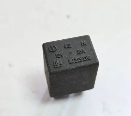 Opel Zafira A Other relay 90229206