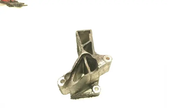 Volvo XC90 Gearbox mounting bracket 