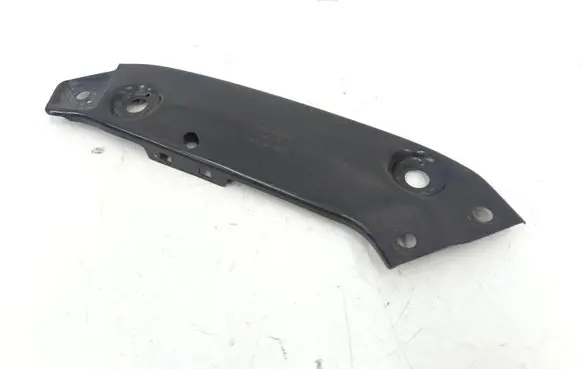 Volkswagen Jetta VI Headlight/headlamp mounting bracket 5C6805931