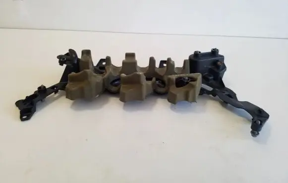 Opel Vivaro Other engine bay part 9808843180