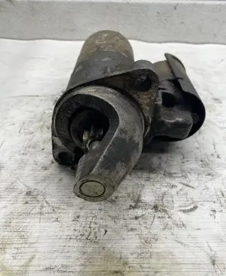 Audi A6 S6 C4 4A Starter motor