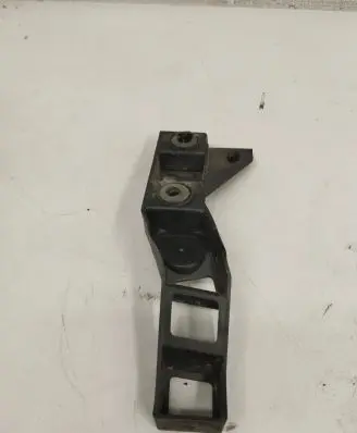 Opel Astra J Front bumper mounting bracket 8111470 20914245