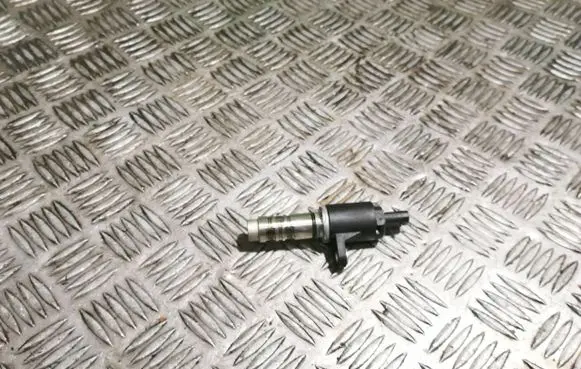 Volkswagen Golf VIII Camshaft vanos timing valve 04E906455AC