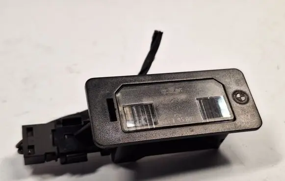 BMW 5 E60 E61 Number plate light 8372001 63268372001 63267165646