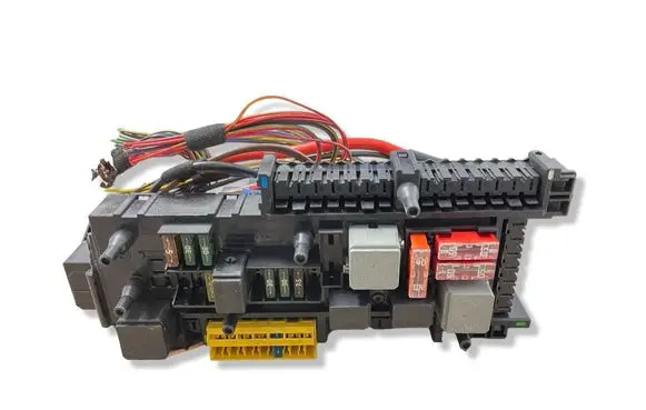 Mercedes-Benz C W204 SAM control unit 5DK00922528 2045458601