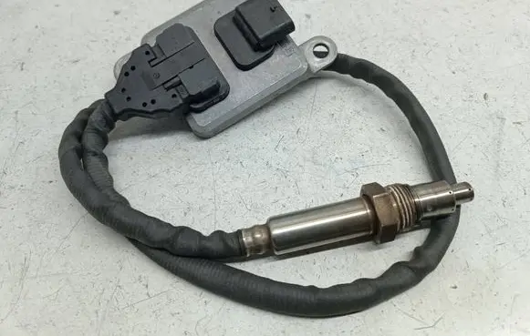 Mercedes-Benz Vito Viano W447 Lambda probe sensor 0009050108 A0009050108 A2C136843006