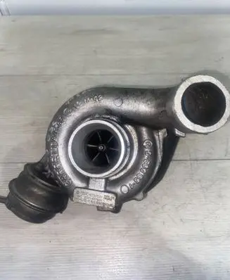 Audi A6 S6 C5 4B Turbo 038145701K 312832V