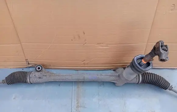 Nissan Note (E12) Steering rack 48001