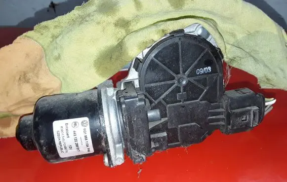 Volkswagen Polo Wiper motor 6Q1955113A 443122288017