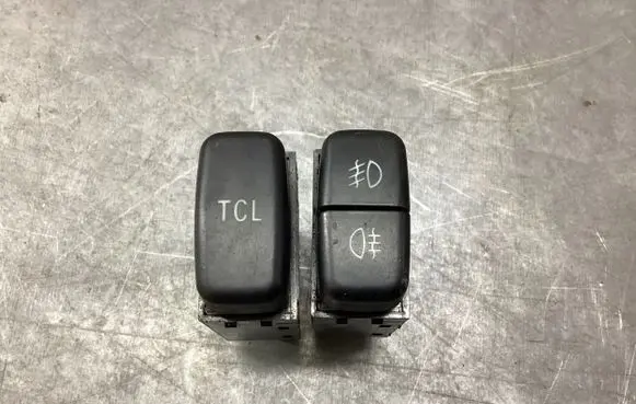 Mitsubishi Grandis Other switches/knobs/shifts 5119