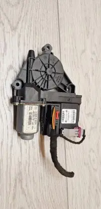 Volkswagen Golf V Front door window regulator motor 1k0959702m