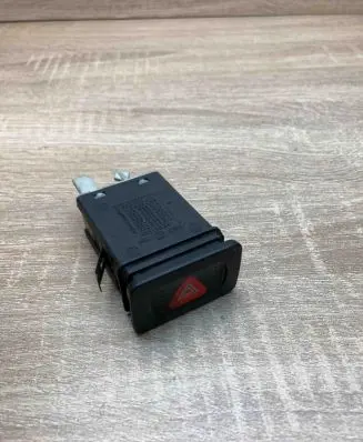 Volkswagen Golf IV Hazard light switch 1J0953235A 1J0953235B