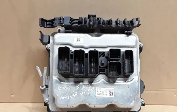 BMW 5 F10 F11 Engine control unit/module 8630492 030095952 0261S10579
