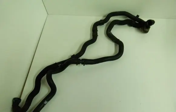 Land Rover Range Rover L405 Engine coolant pipe/hose FPLA8B573CB