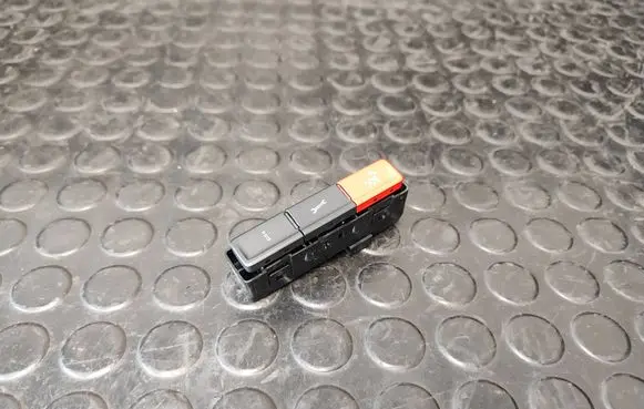Skoda Kamiq Sos button 5GM035624