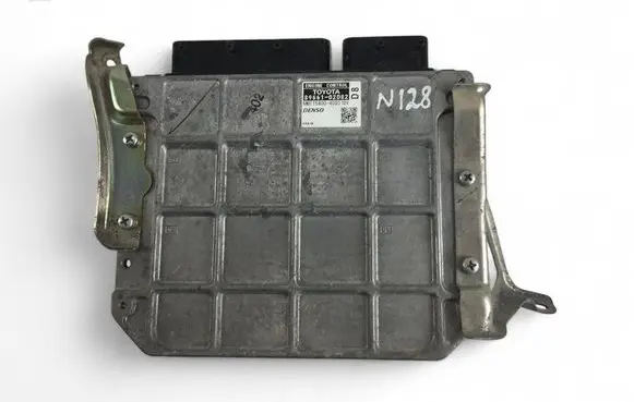 Toyota Auris 150 Engine control unit/module ECU 8966102D82
