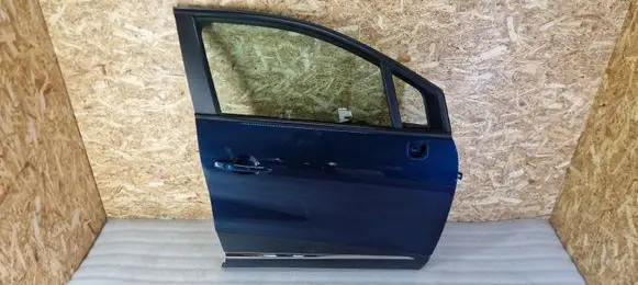 Renault Captur Front door 