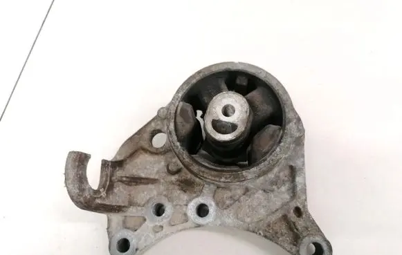 Fiat Punto (188) Engine mount bracket