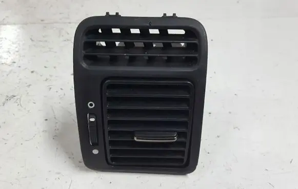 Honda CR-V Dashboard side air vent grill/cover trim