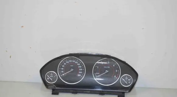 BMW 3 F30 F35 F31 Speedometer (instrument cluster) 9232895 62105A03A33 5A03A33