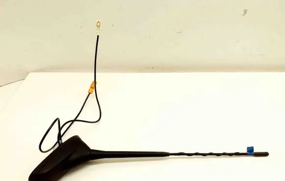 Opel Corsa F Aerial GPS antenna 920204032 981966808001