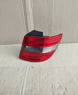 Mercedes-Benz B W245 Rear/tail lights A1698202664