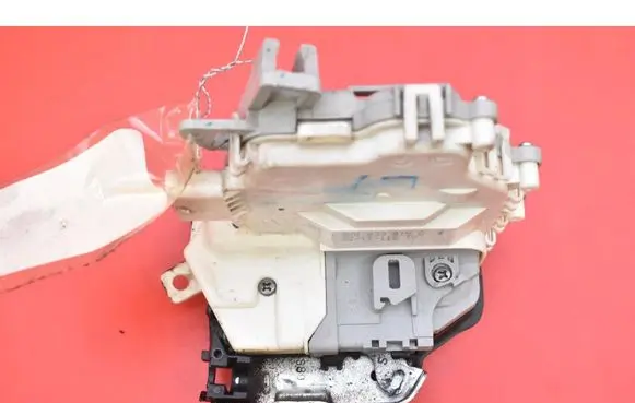 Audi Q5 SQ5 8R Rear door lock 8K0839015C