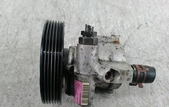 Renault Laguna II Power steering pump