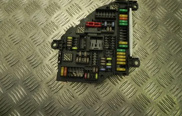 BMW X3 F25 Fuse box set 9315151 K1045