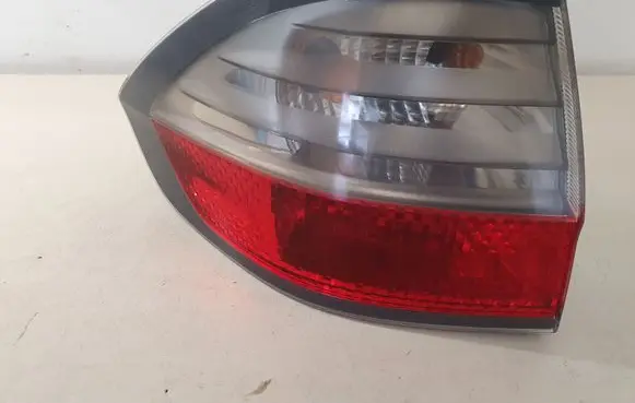 Ford S-MAX Rear/tail lights