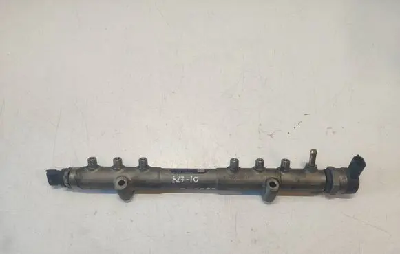 Volvo V70 Fuel main line pipe 31259011 0445215023