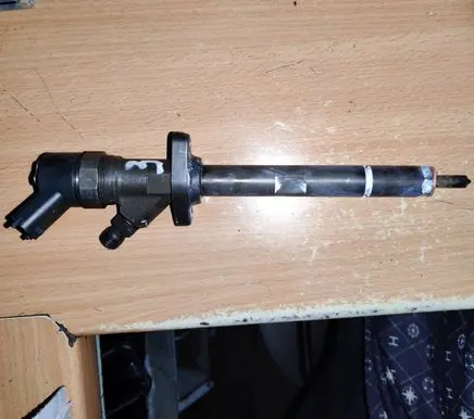 Peugeot 807 Fuel injector 0445110036 9637277980