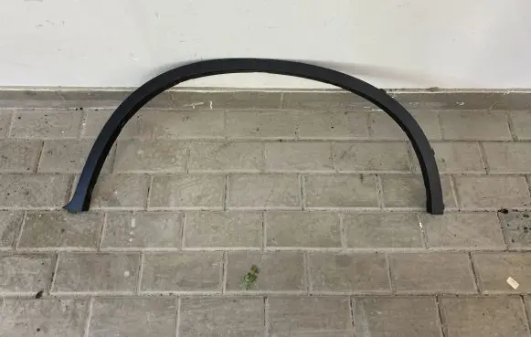 BMW X6 E71 Fender end trim 7176329 C4749