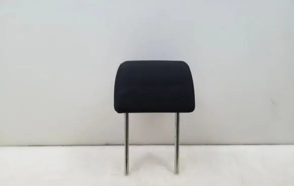 Nissan Qashqai Rear seat headrest 