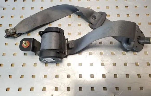 Hyundai Tucson JM Rear seatbelt 898102E000