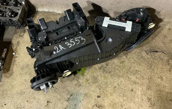 Mercedes-Benz CLS C218 X218 Interior heater climate box assembly A2128305060